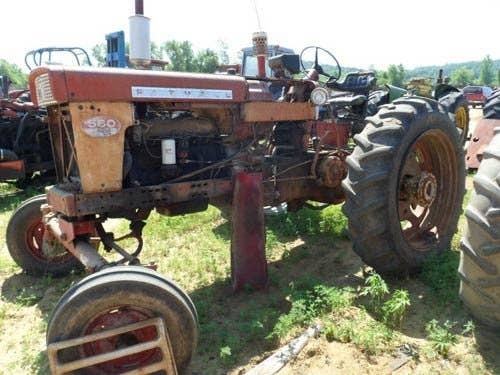 Used International 560 Tractor parts.