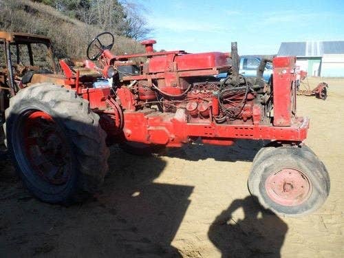 Used International 560 Tractor parts.