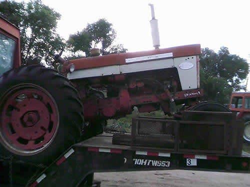 Used International 560 Tractor parts.