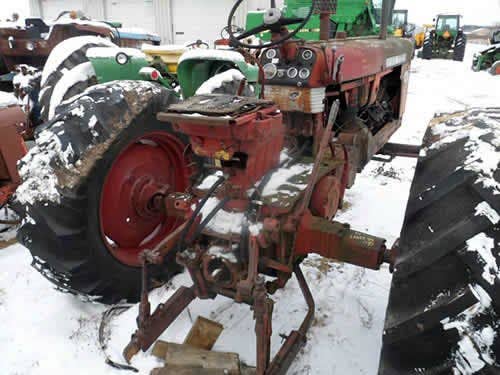 Used International 560 Tractor parts.