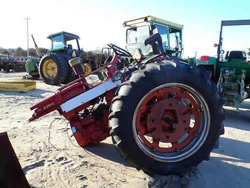 Used International 560 Tractor parts.
