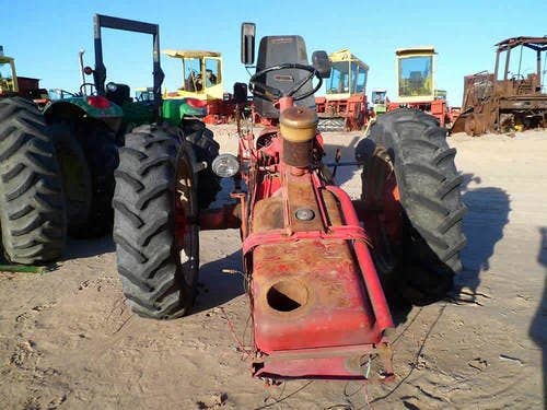 Used International 560 Tractor parts.