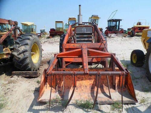 Used International 560 Tractor parts.