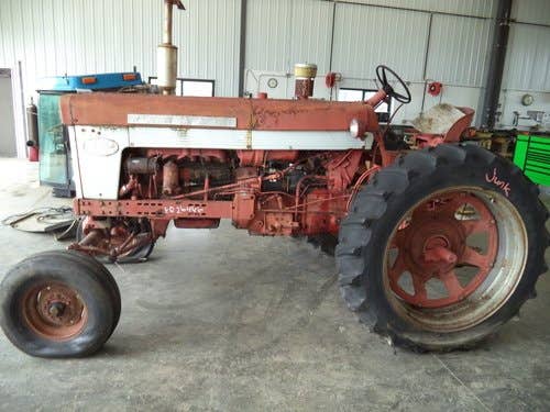 Used International 560 Tractor parts.