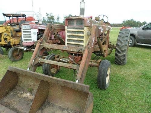 Used International 560 Tractor Parts Used International 560 Tractor Parts