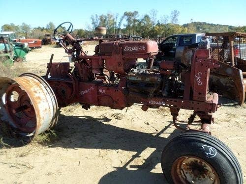 Used International 560 Tractor parts.