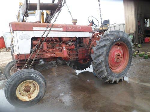 Used International 560 Tractor parts.
