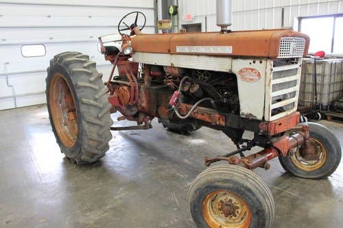 Used International 560 Tractor parts.