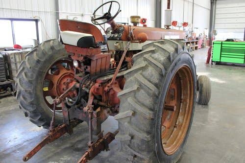 Used International 560 Tractor parts.