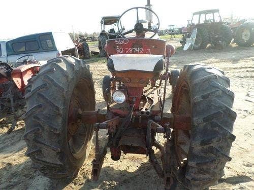 Used International 560 Tractor parts.