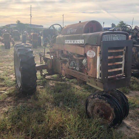 Used International 560 Tractor parts.