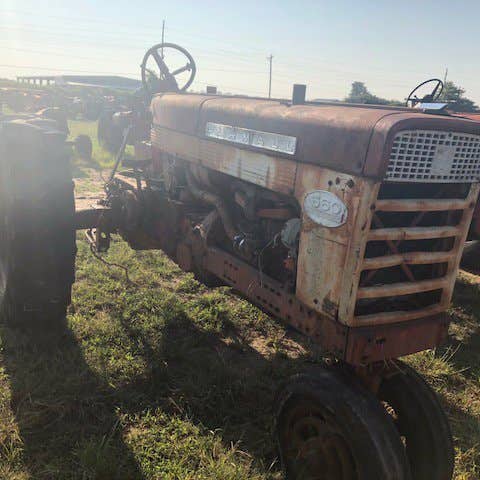 Used International 560 Tractor Parts Used International 560 Tractor Parts