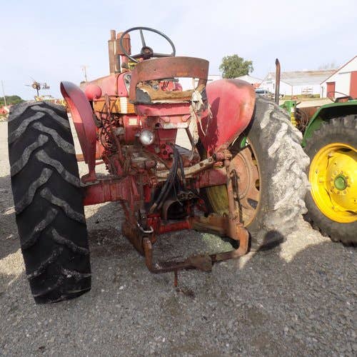 Used International 560 Tractor parts.