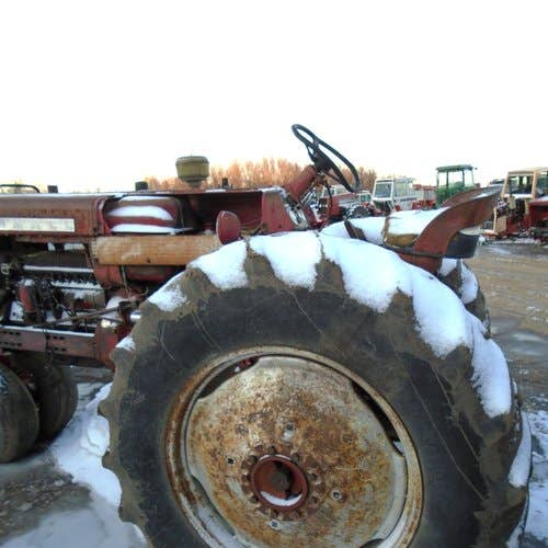 Used International 560 Tractor parts.