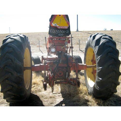 Used International 560 Tractor parts.