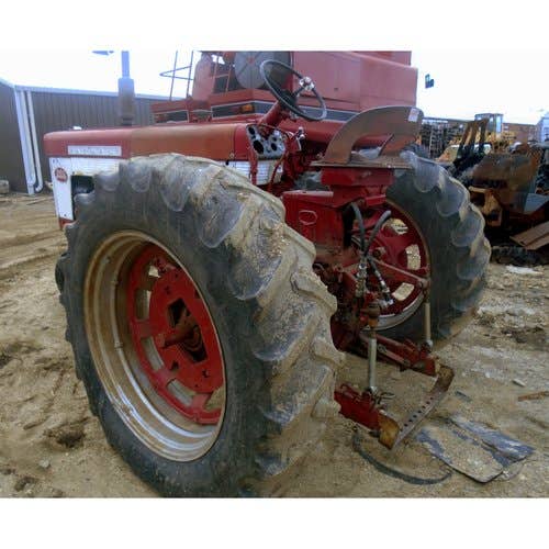 Used International 560 Tractor parts.