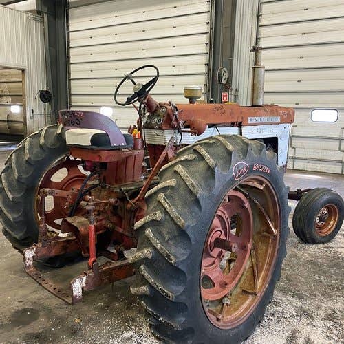 1961 Used International 560 Tractor parts.