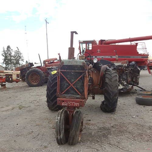 Used International 560 Tractor parts.