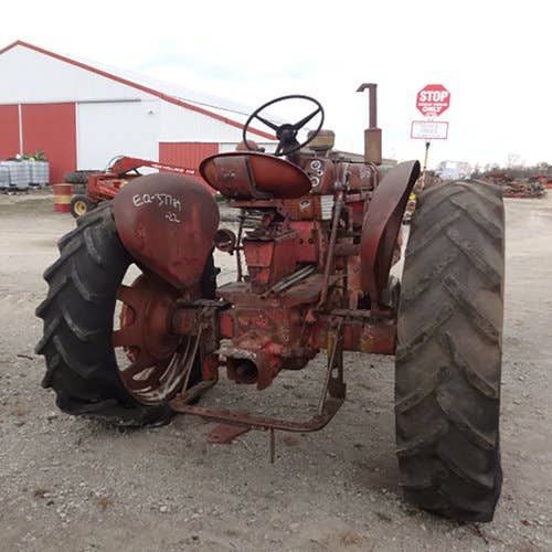Used International 560 Tractor parts.