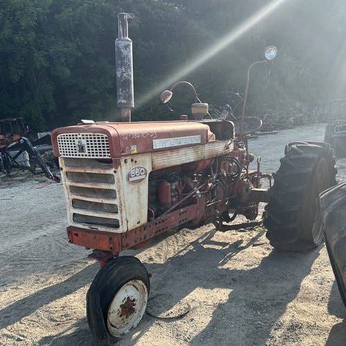 Used International 560 Tractor parts.