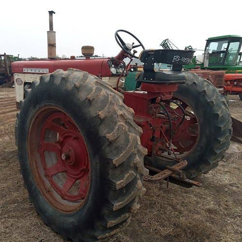 Used International 560 Tractor parts.