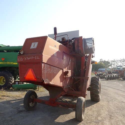 Used International 615 Combine parts.
