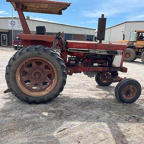 Used International 686 Tractor parts.