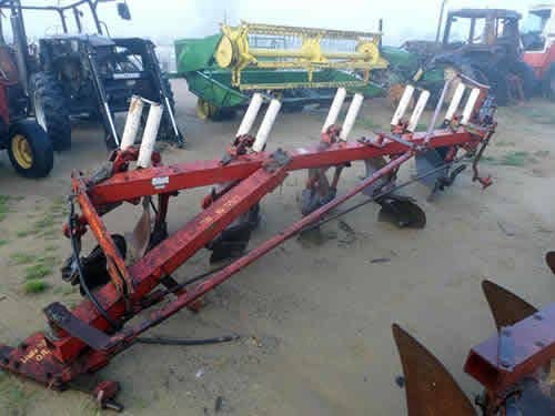 Used International 710 Tillage parts.