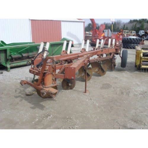 Used International 710 Tillage parts.