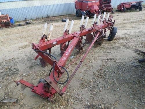 Used International 710 Tillage Parts Used International 710 Tillage Parts