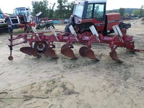Used International 710 Tillage parts.