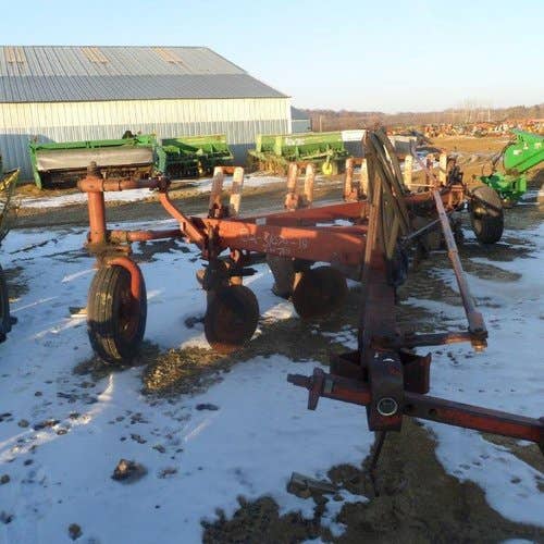 Used International 710 Tillage parts.