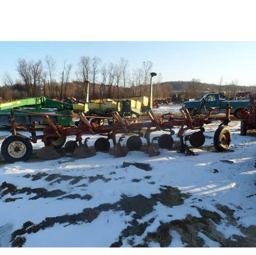Used International 710 Tillage parts.