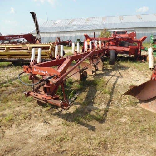 Used International 710 Tillage parts.