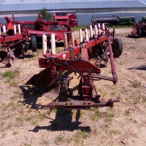 Used International 710 Tillage parts.