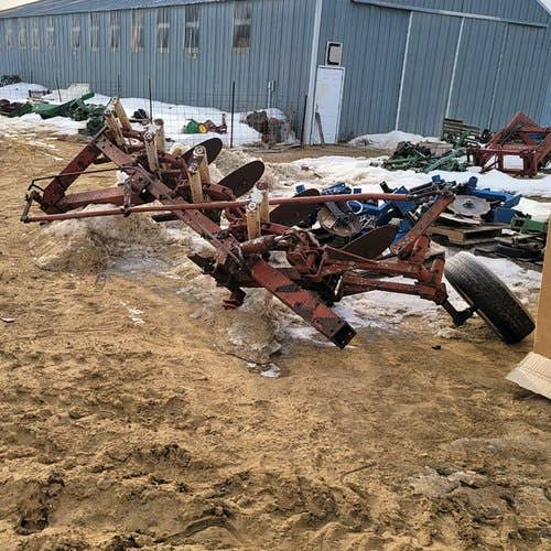 Used International 710 Tillage parts.