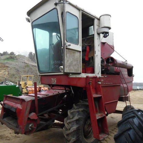 Used International 715 Combine Parts