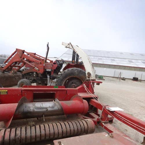 Used International 720 Harvester parts.