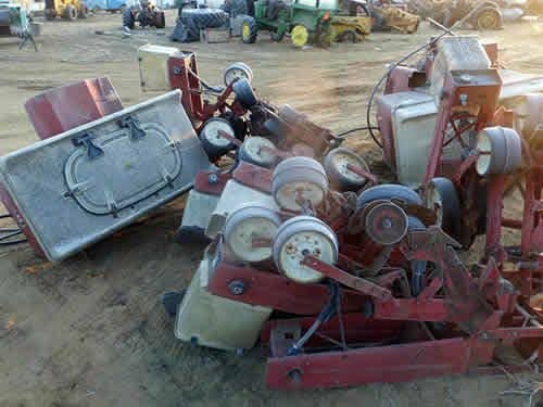 Used International 800 Planter parts.