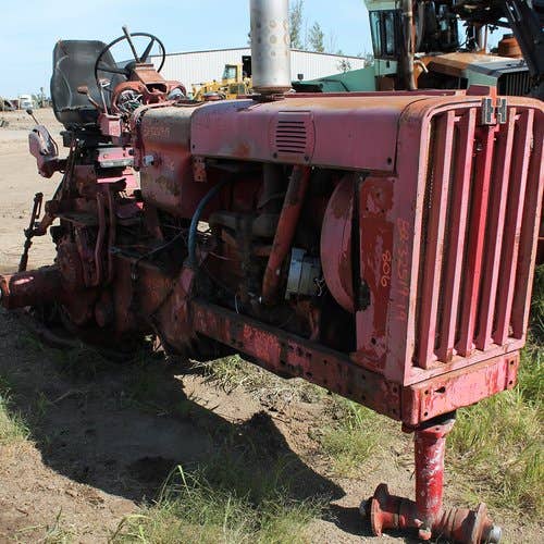 1967 Used International 806 Tractor parts.