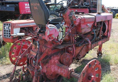 1967 Used International 806 Tractor parts.