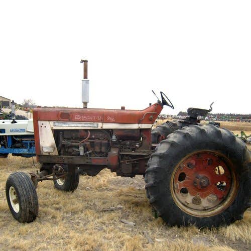 Used International 806 Tractor Parts Used International 806 Tractor Parts