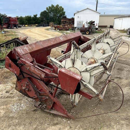 Used International 810 Header Parts Used International 810 Header Parts