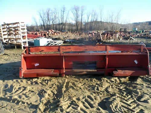 Used International 863 Header parts.