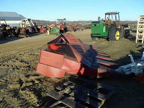 Used International 863 Header parts.
