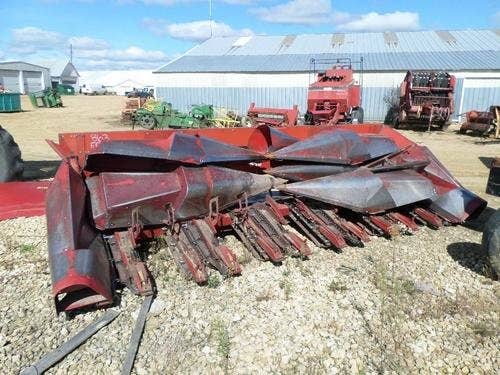 Used International 863 Header Parts Used International 863 Header Parts