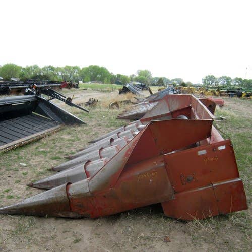 Used International 863 Header parts.