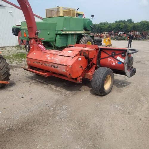 Used International 881 Harvester parts.