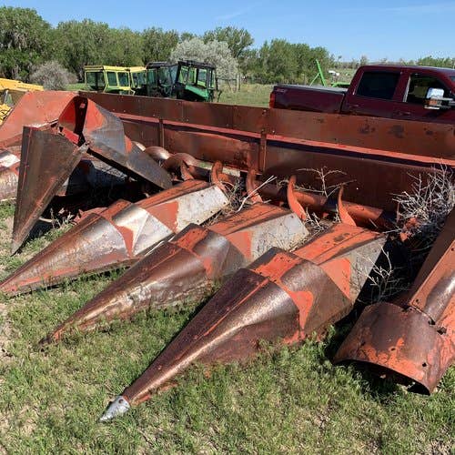 Used International 883 Header parts.