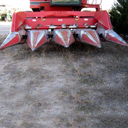 Used International 944 Header Parts